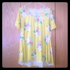 Lularoe floral flowers perfect T S Hard to find!