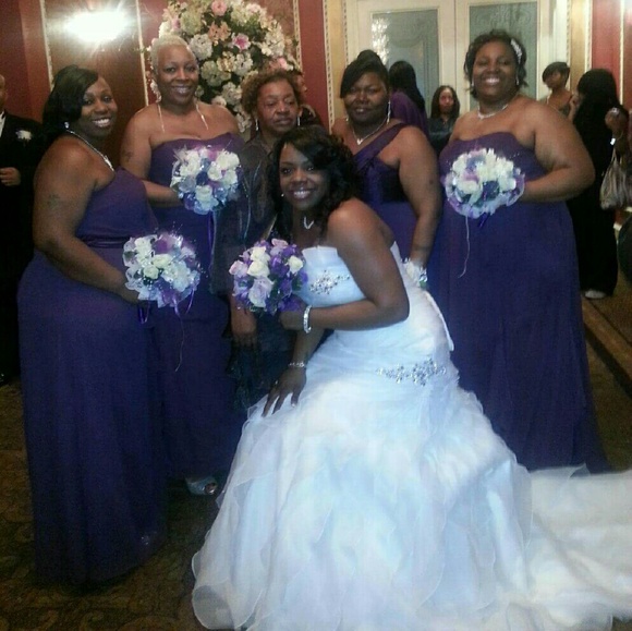 Dress - Picture 2 of 2