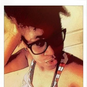 Meet your Posher, Ciera