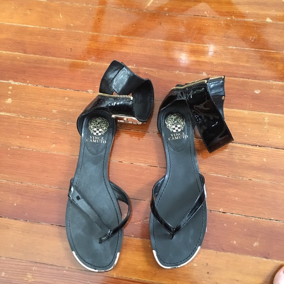 Vince Camuto 9.5 sandal