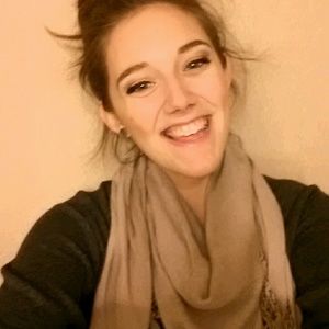 Meet your Posher, Dana