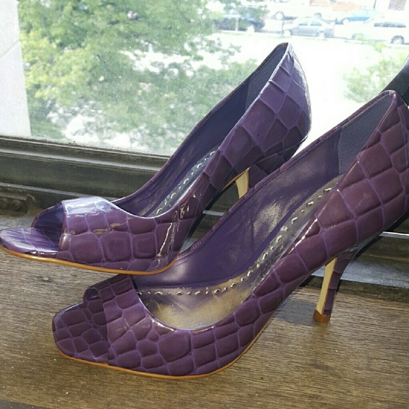 Purple Pumps!!