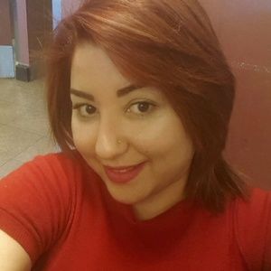 Meet your Posher, Emna