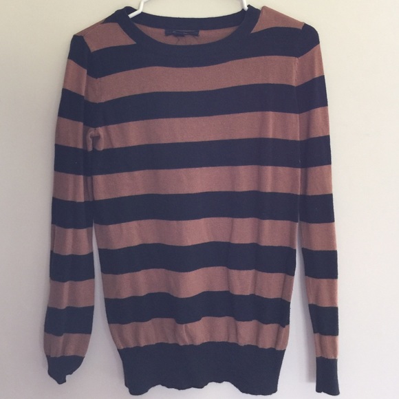 SOLD - Forever 21 tan & black sweater size S