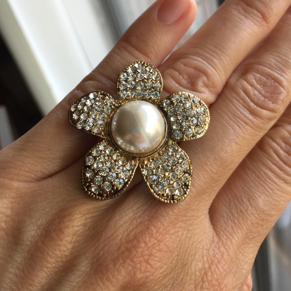 Flower ring - Picture 3 of 3