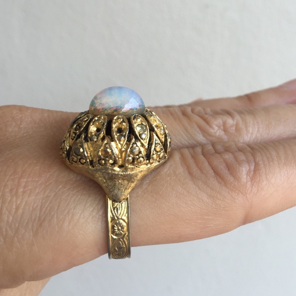 Ring - Picture 2 of 4