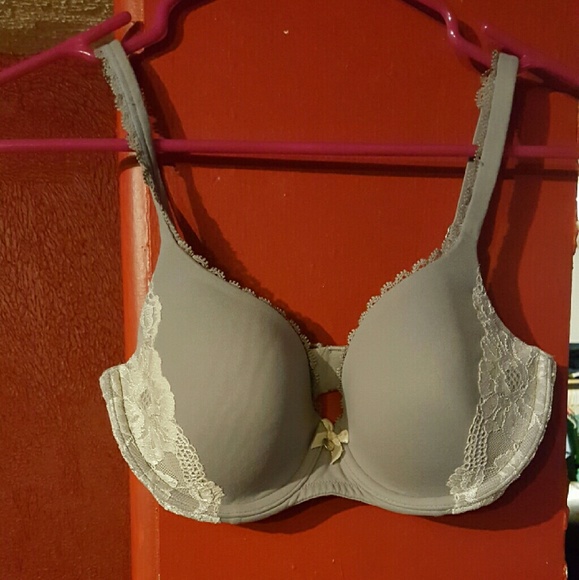 32 DD body by victoria