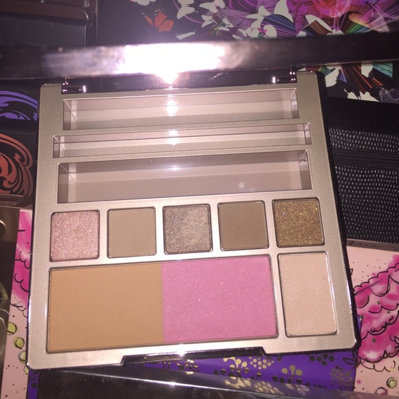 Naked on the Run Sale 5 minutes only