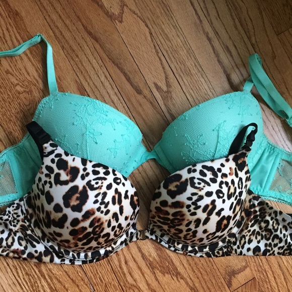 32D Victoria's Secret push-up bras