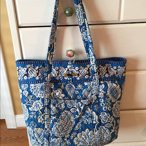 Vera Bradley Handbags - Blue Vera Bradley tote bag