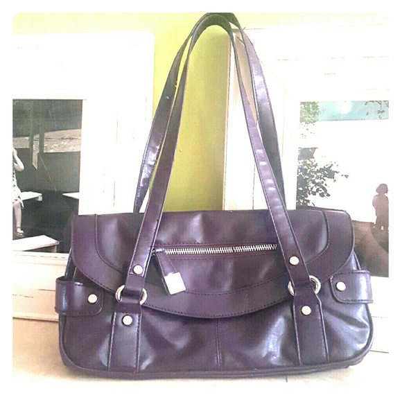 Youthful clutch style - Picture 1 of 2