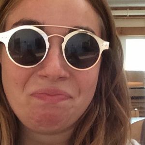 Meet your Posher, Hannah