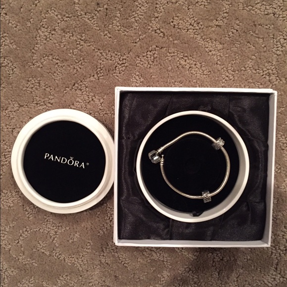 Pandor Bracelet w/ 2 barrels and storage box