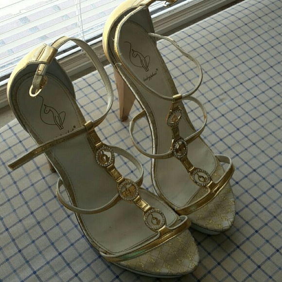 Platform sandals