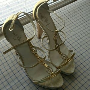 Platform sandals