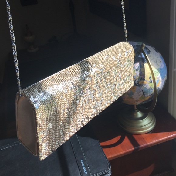 Gorgeous gold sequined clutch/ SLG!