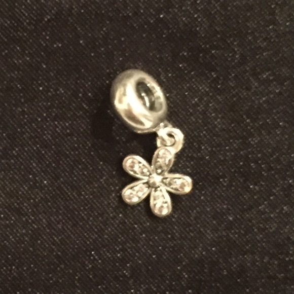 Pandora Daisy Charm