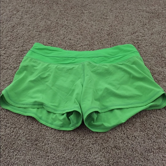 Lululemon Groovy Run Shorts