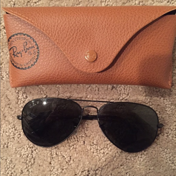 Black Polarized Ray-Bans