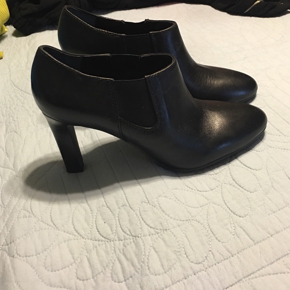 Black boot heels