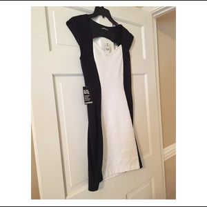 🍒Cute, new Express blk/white body con dress!🍒