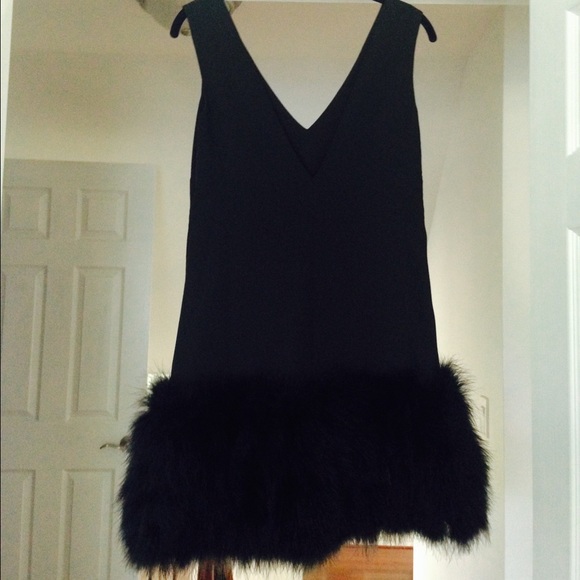 Little Black Dress 💛BCBG💛02