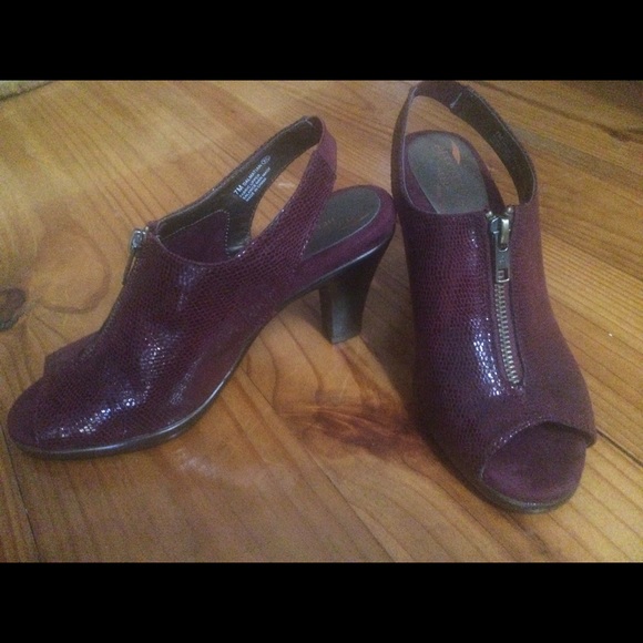 New Aerosols Dalmatian slingback pumps