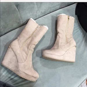 Juicy couture wedge boot