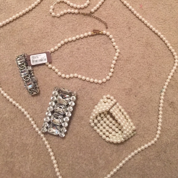 Lot forever 21 & kissaka costume jewelry pearls