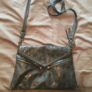 Deena & Ozzy Skull Messenger Purse