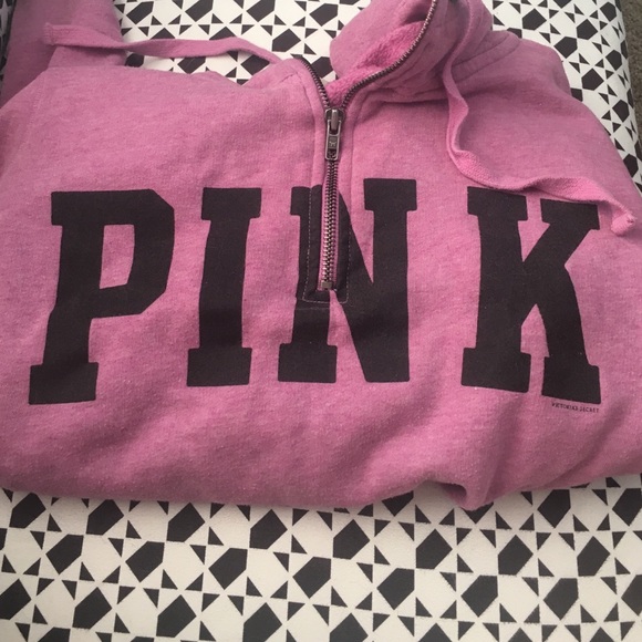 Half zip hooded VS pink sweatshirt - Picture 2 of 4