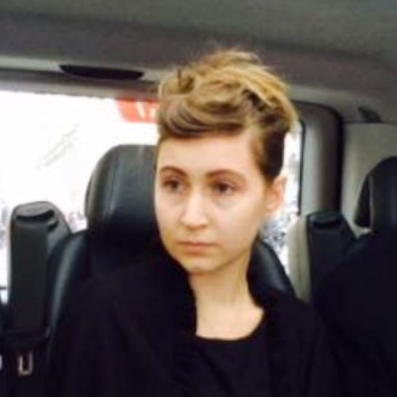 Meet your Posher, Leanna