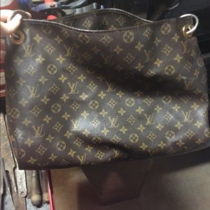 Louis Vuitton monogram Artsy MM