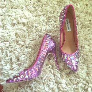 Steve Madden pink glitter pumps