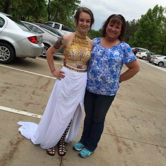 Meet your Posher, Faye