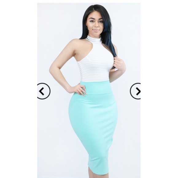 Turquoise Stretch Pencil skirt - Picture 2 of 3
