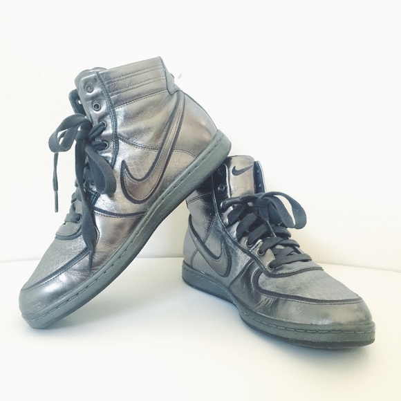 Nike Women's Air Scandal - Metallic