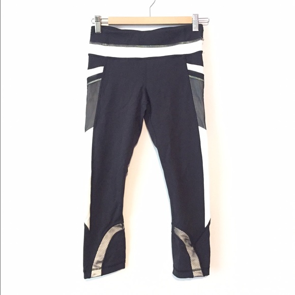 Lululemon running crops