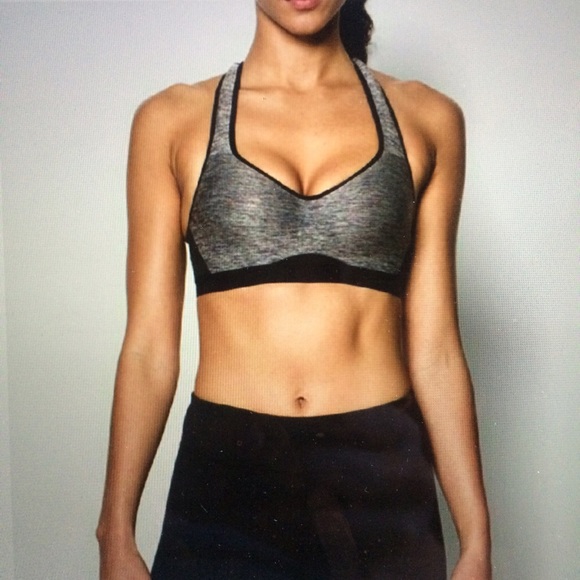 Under Armour High Impact Sports Bra 32D