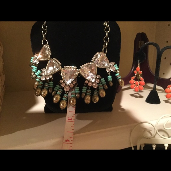 Statement necklace