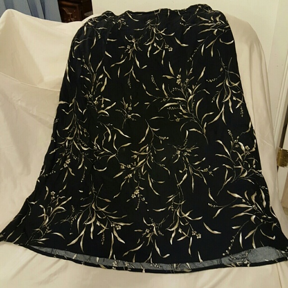 Kathie Lee Maxi skirt size 16