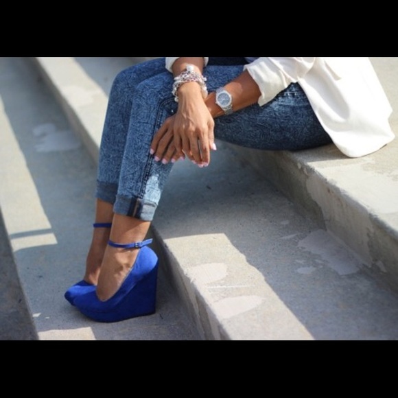 Mossimo wedges worn 1x like new condition size 6