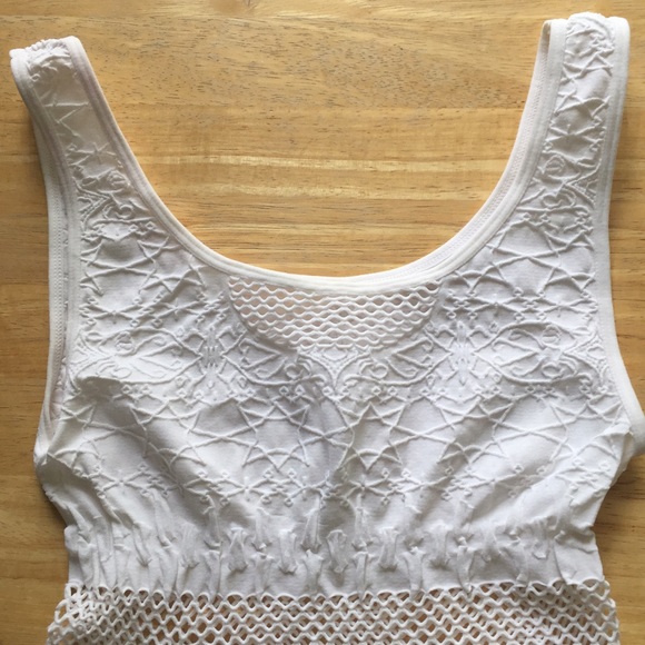 Summery mesh top - Picture 3 of 4