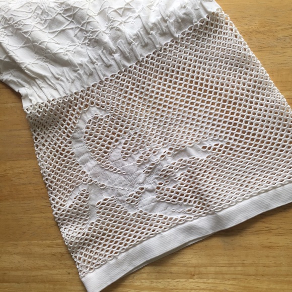 Summery mesh top - Picture 4 of 4