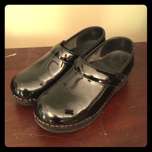 Black Leather Dansko