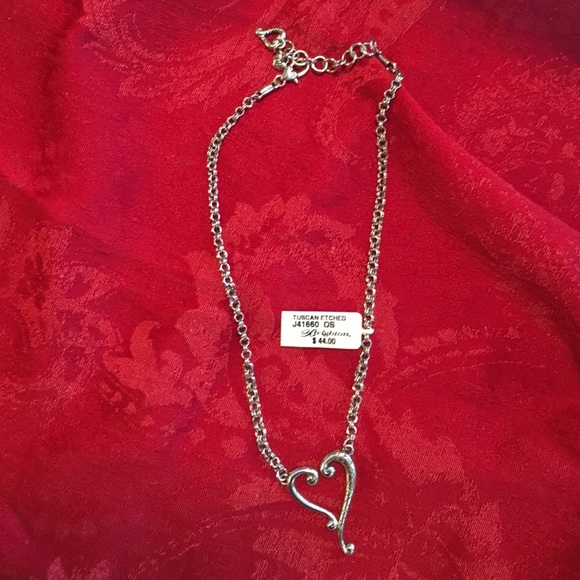 NWT! Brighton Tuscan Etched necklace