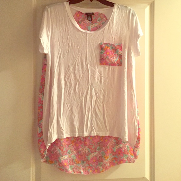 Hi-Lo white Tee shirt