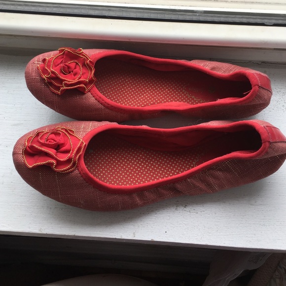 Lindsay Phillips Red Liz Canvas Flats