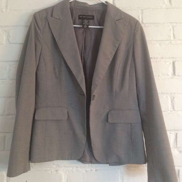 NY&CO pinstripe tailored blazer