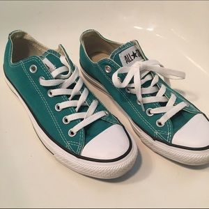 Converse Chuck Taylors